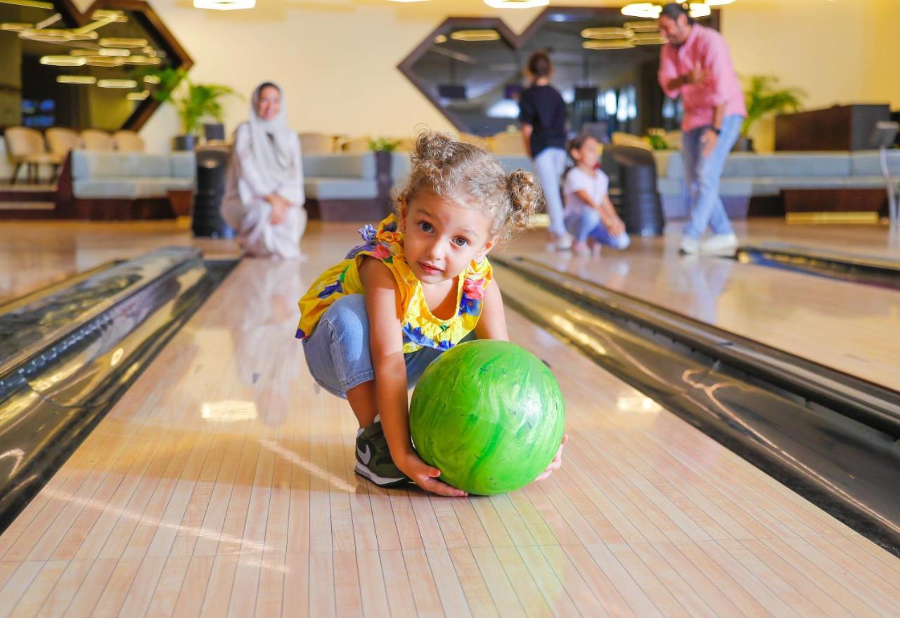 Bay La Sun Hotel And Marina - Emaar King Abdullah Economic City Exteriér fotografie Bowling