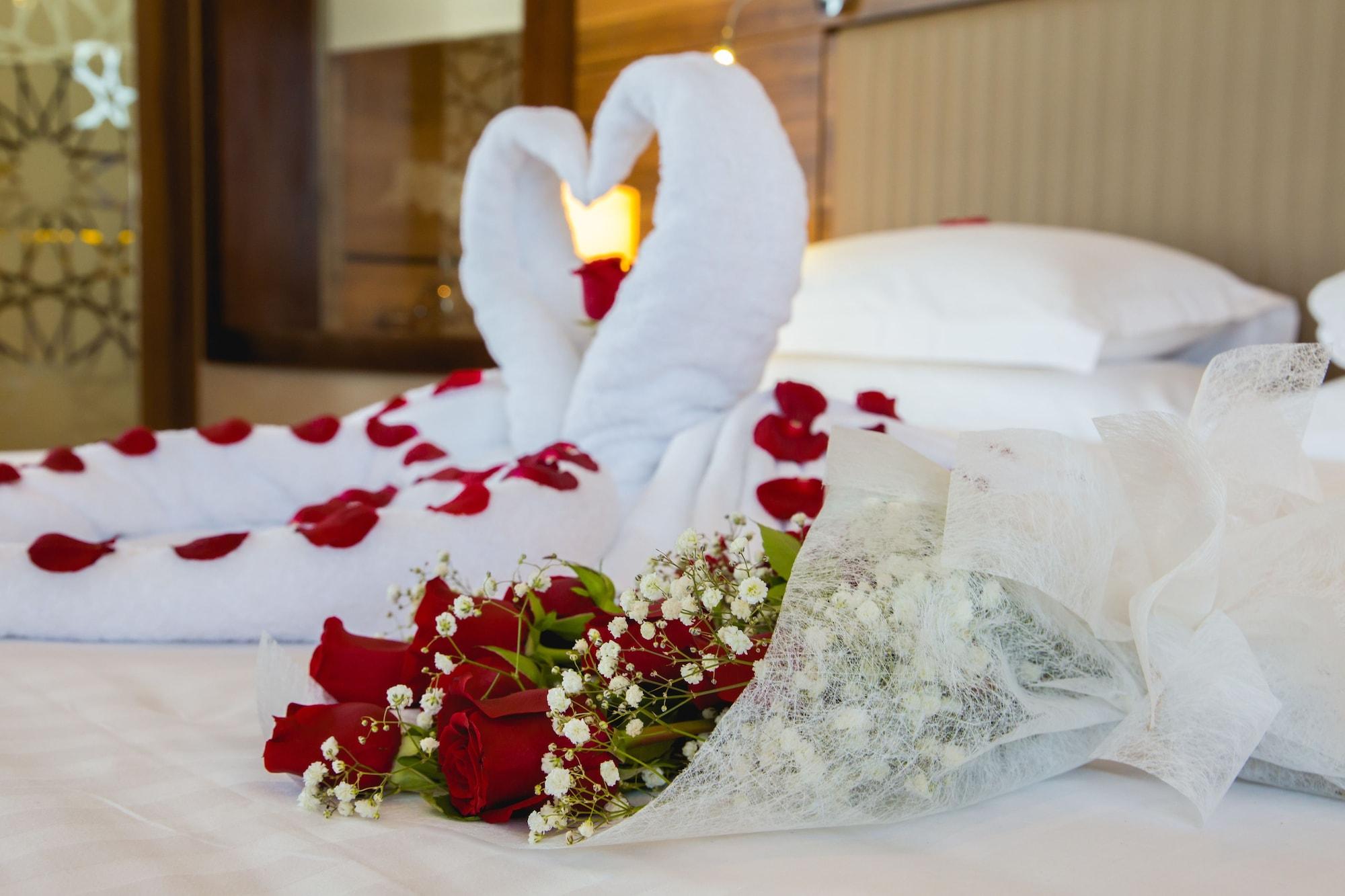 Bay La Sun Hotel And Marina - Emaar King Abdullah Economic City Exteriér fotografie Honeymoon suite