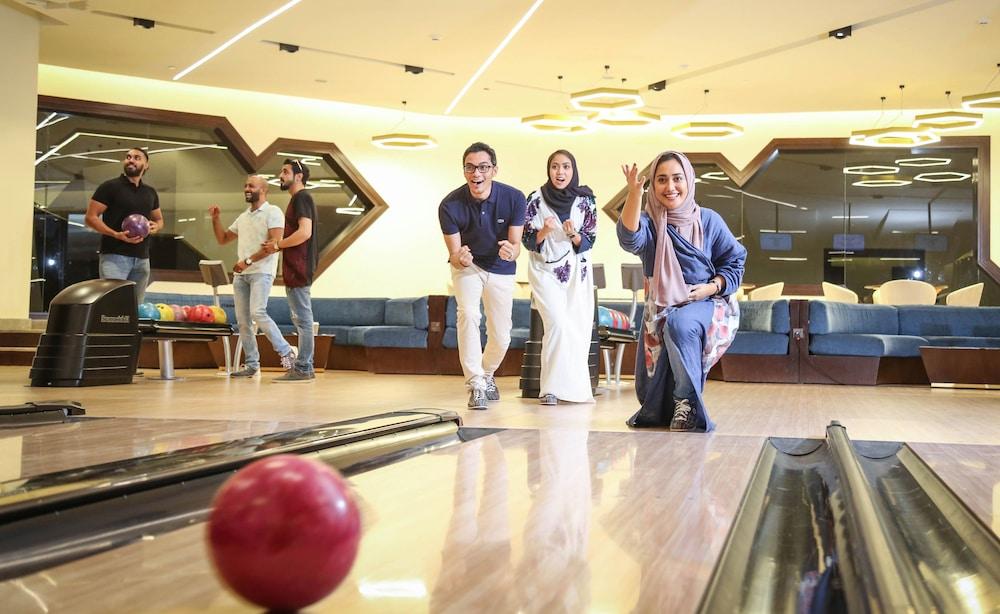 Bay La Sun Hotel And Marina - Emaar King Abdullah Economic City Exteriér fotografie Bowling at the Grand Millennium Hotel, Tehran