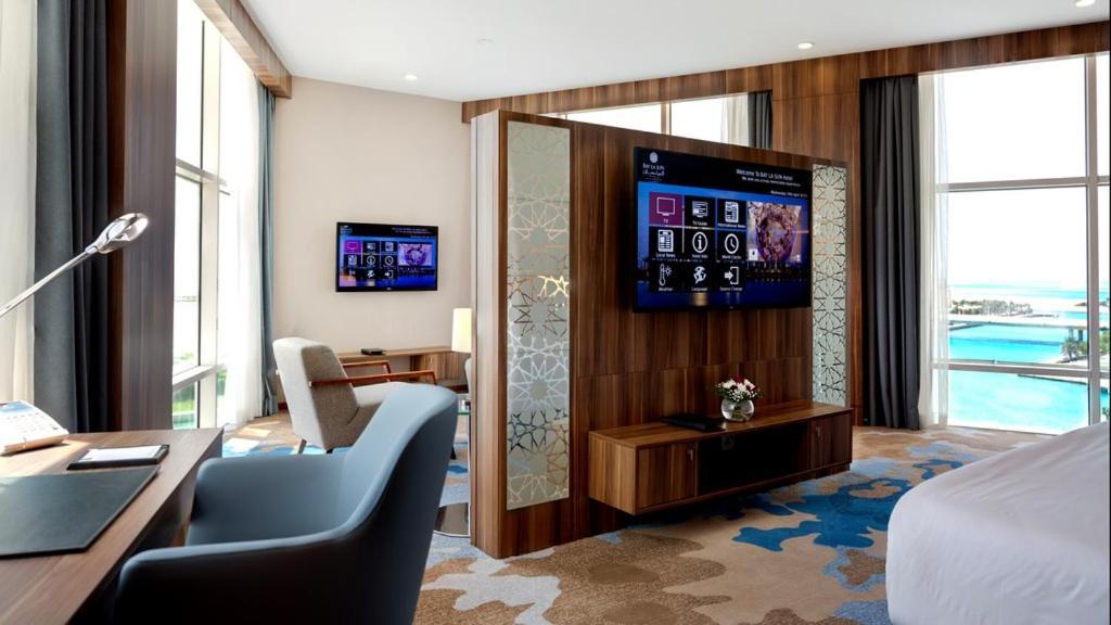 Bay La Sun Hotel And Marina - Emaar King Abdullah Economic City Exteriér fotografie A suite at the Atlantis Paradise Island